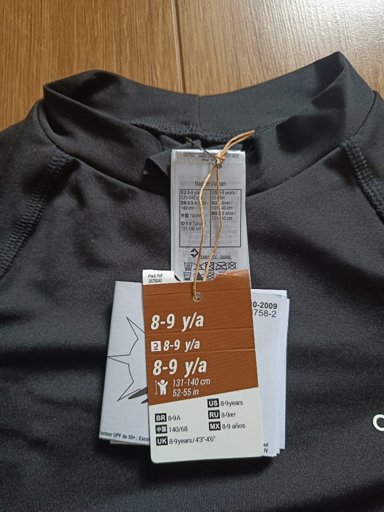 OLAIAN (Decathlon) zwemshirt met UV-bescherming 131-140 cm, Jongen of Meisje, Sport- of Zwemkleding, Ophalen of Verzenden, Zo goed als nieuw