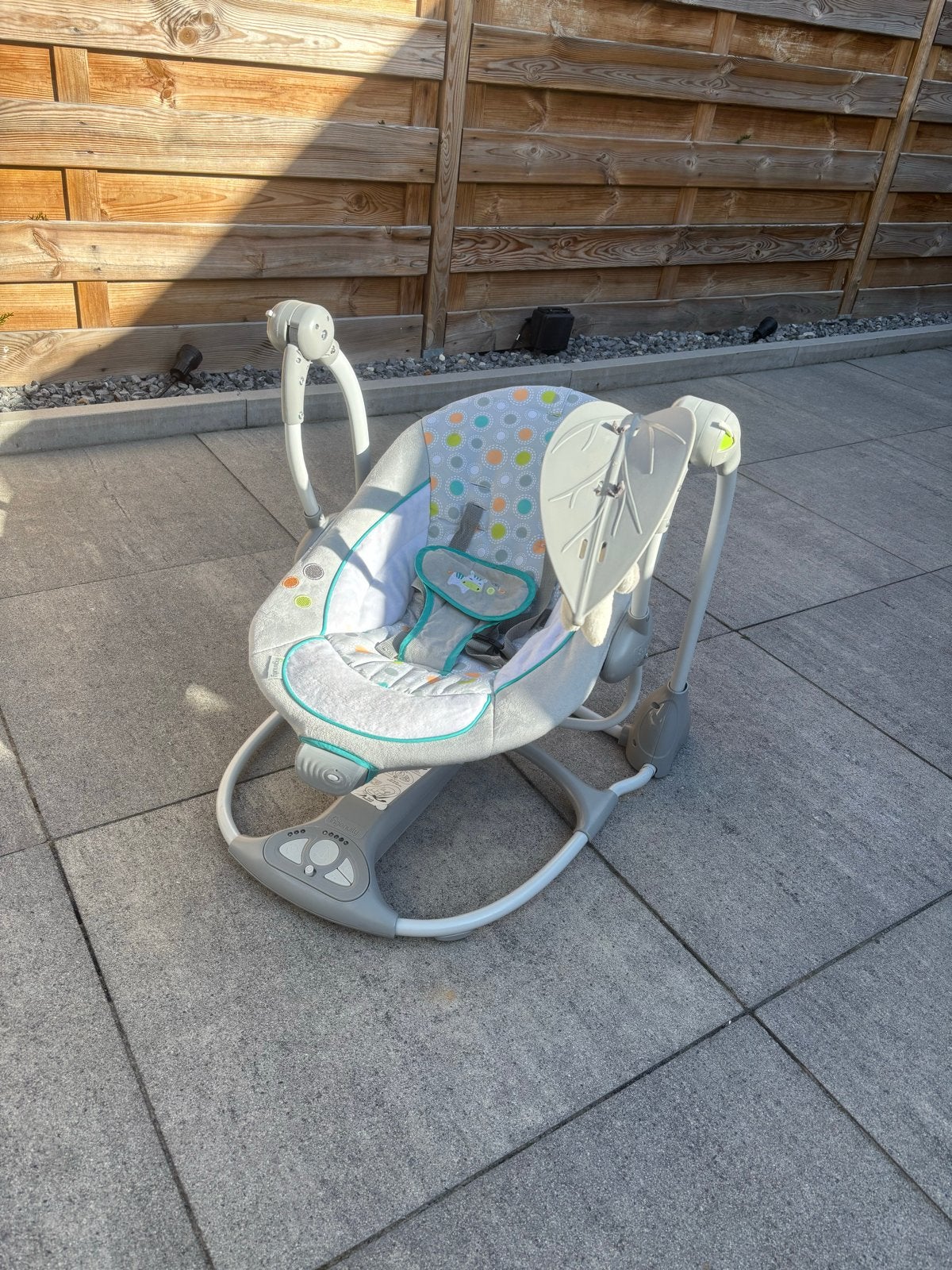 Ingenuity Schommelstoel met gordel en verstelbare stand, Kinderen en Baby's, Schommelstoel, Ophalen, Overige merken, Met gordel(s) of riempje(s)