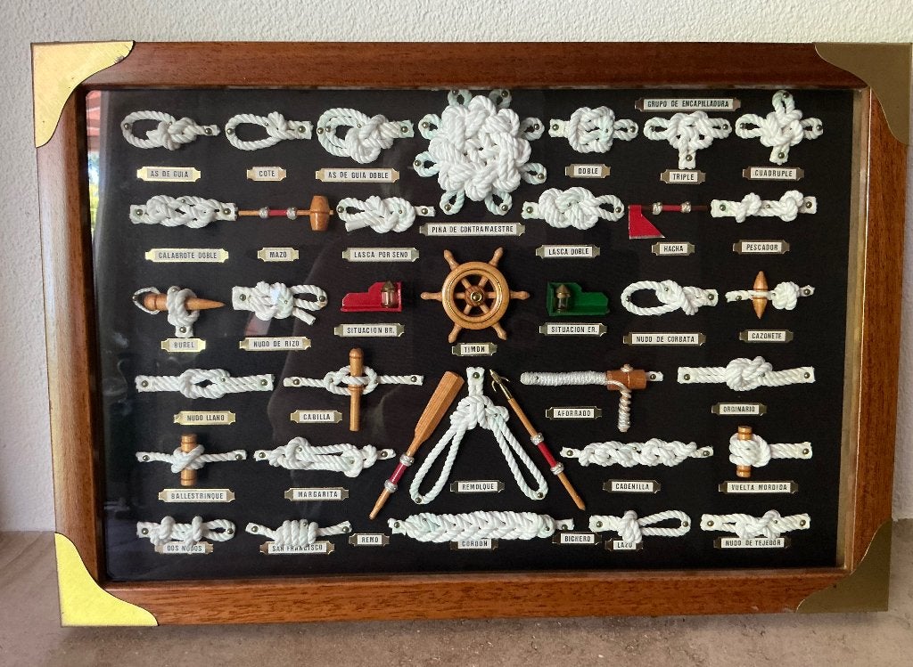 Maritiem knopenbord, Ophalen, Zo goed als nieuw