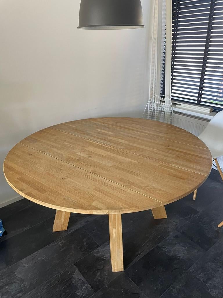 WOOOD Rhonde ronde eettafel - 150 cm doorsnee, Huis en Inrichting, Ophalen, Gebruikt, 150 tot 200 cm, Rond