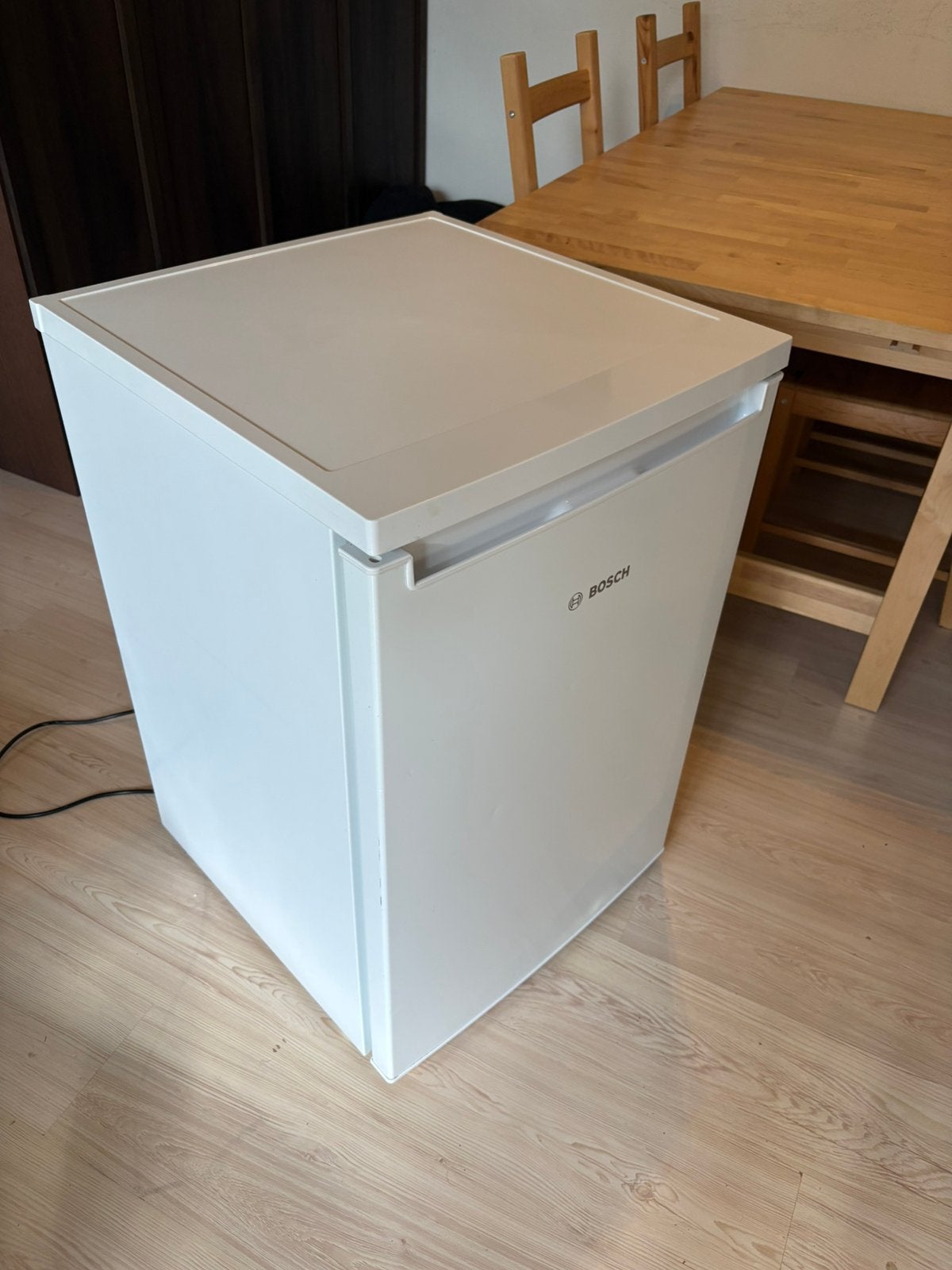 Koelkast tafelmodel Bosche, Ophalen, Zonder vriesvak, Minder dan 85 cm, Energieklasse A of zuiniger