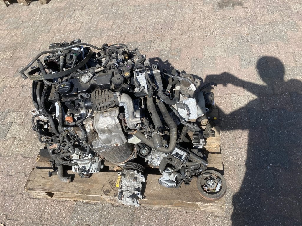 Peugeot 1.6 hdi motor met bak voor onderdelen, Niet ingevuld, Gebruikt, Niet ingevuld, Ophalen of Verzenden