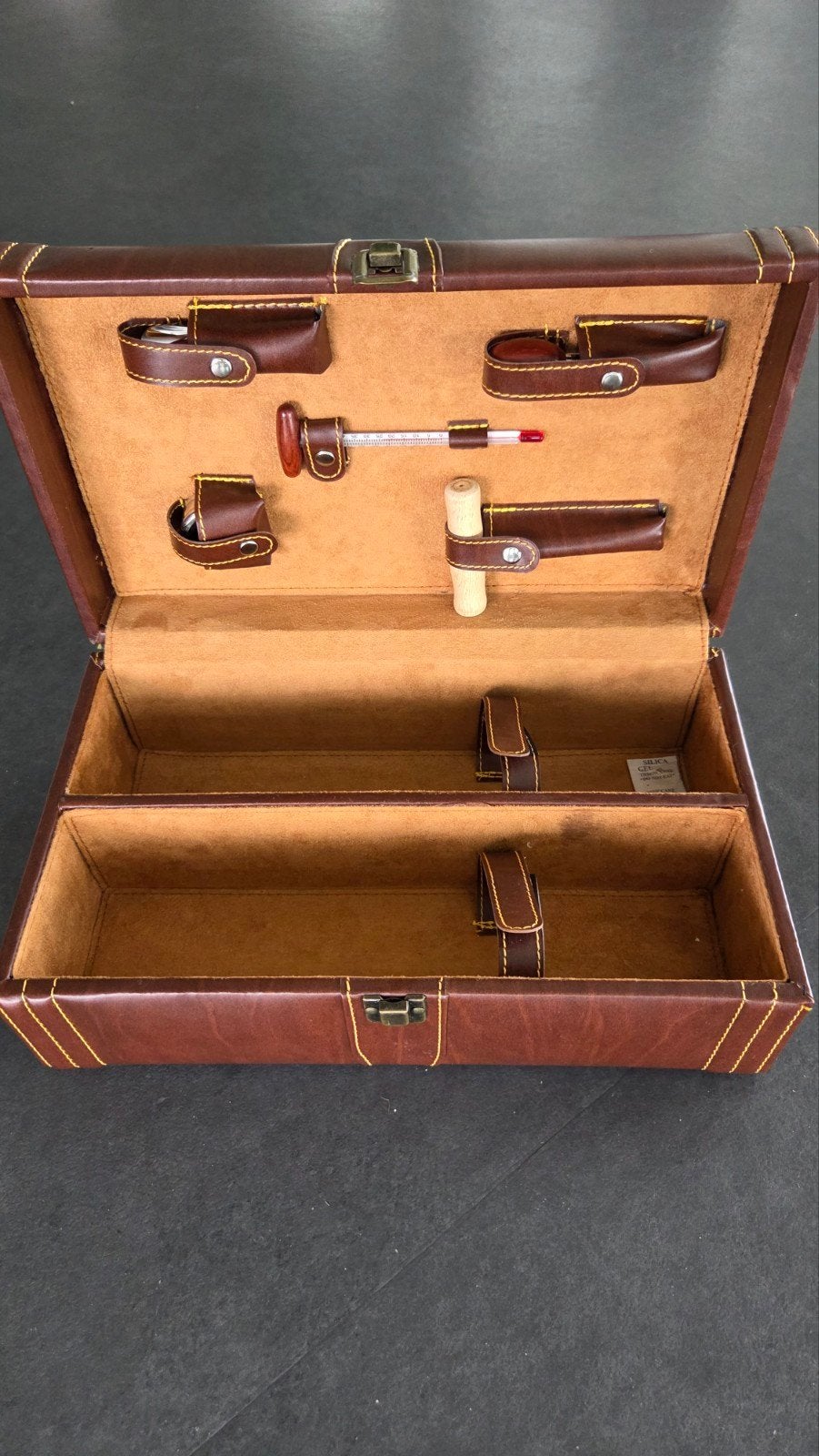 Luxe kunstlederen wijnkoffer met accessoires, Ophalen, Overige materialen, Zo goed als nieuw, Minder dan 5 flessen