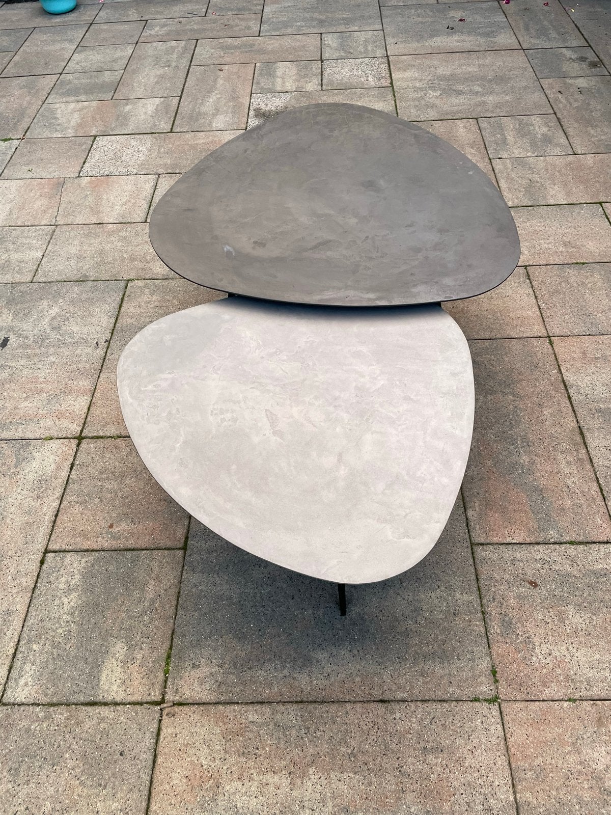 Set van 2 moderne salontafels, grijs en donker grijs, Ophalen, Overige materialen, Gebruikt, 50 tot 100 cm