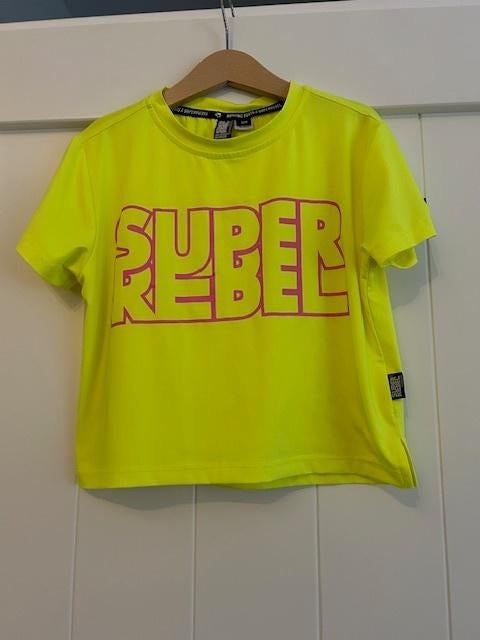 nieuw superrebel shirt maat 128 alleen gewassen, Meisje, Nieuw, Ophalen of Verzenden, Shirt of Longsleeve