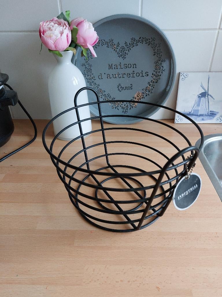 Zwart metalen keukenset: fruitmand/ lepelrek, Ophalen of Verzenden, Zo goed als nieuw