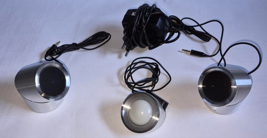 Mini stereo luidsprekersetje met versterker., Verzenden, Zo goed als nieuw, Overige merken