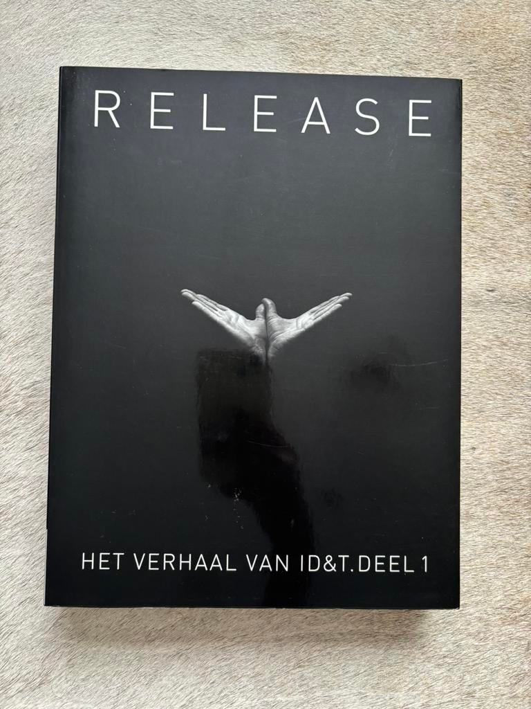 Zeldzaam! ID&T Release Boek (1e druk), Ophalen of Verzenden, Zo goed als nieuw