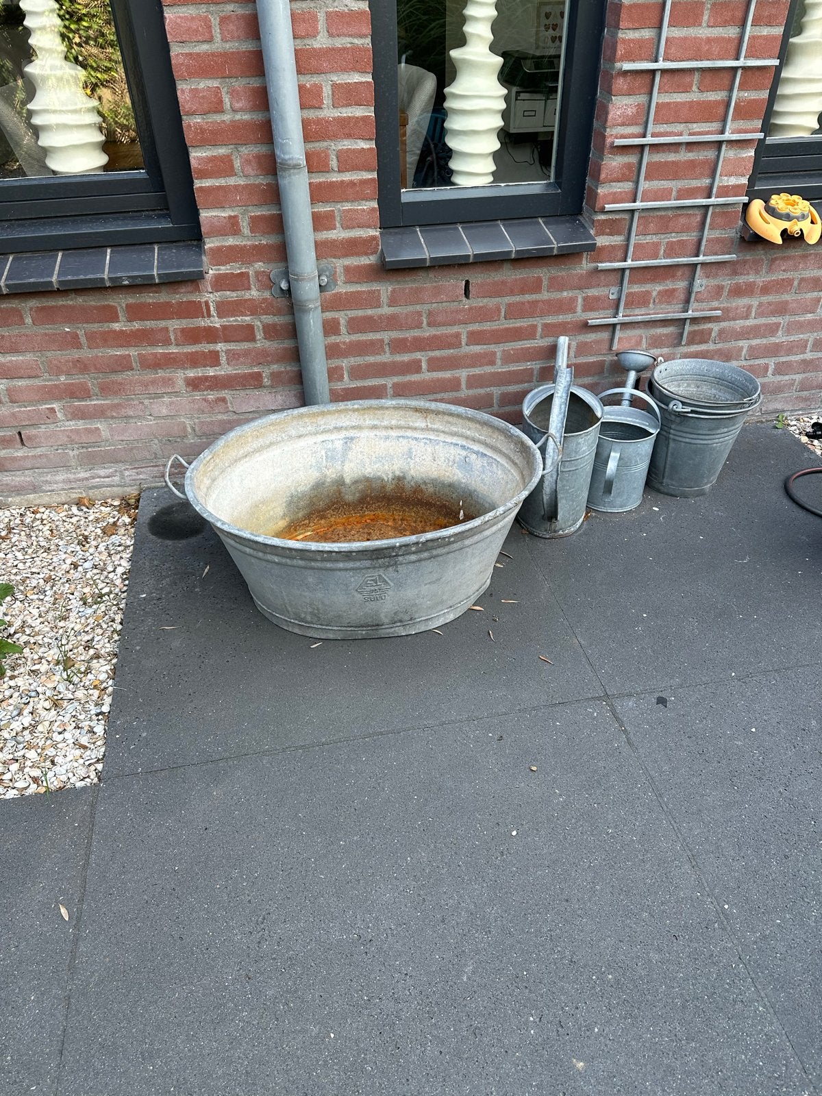 Grote zinken teil - decoratief met roestige bodem, Antiek en Kunst, Ophalen of Verzenden
