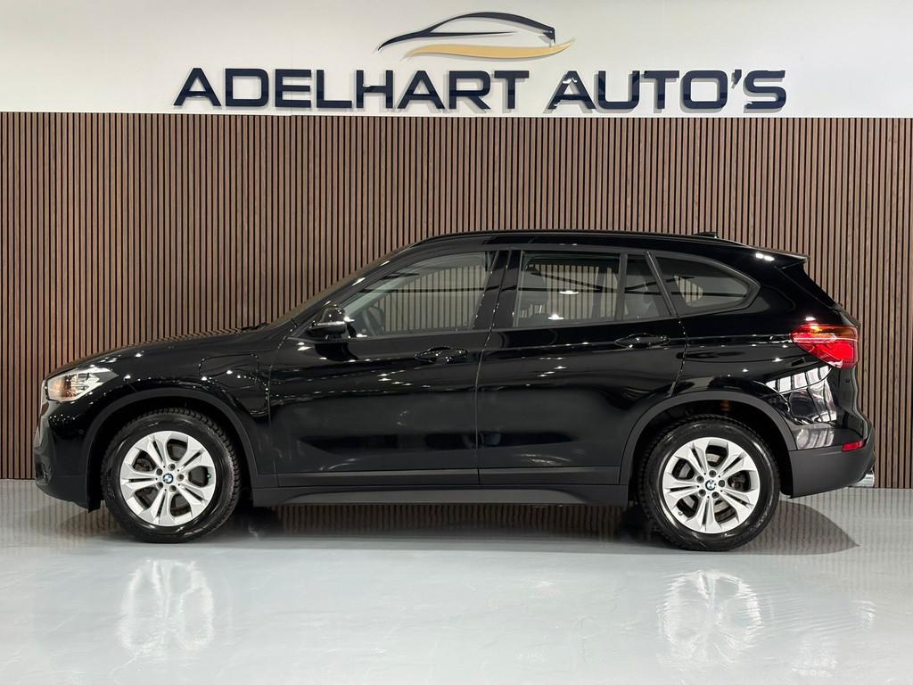 BMW X1 XDrive25e Executive Automaat / Navigatie full map / C, Gebruikt, Zwart, Vierwielaandrijving, Hybride Elektrisch/Benzine