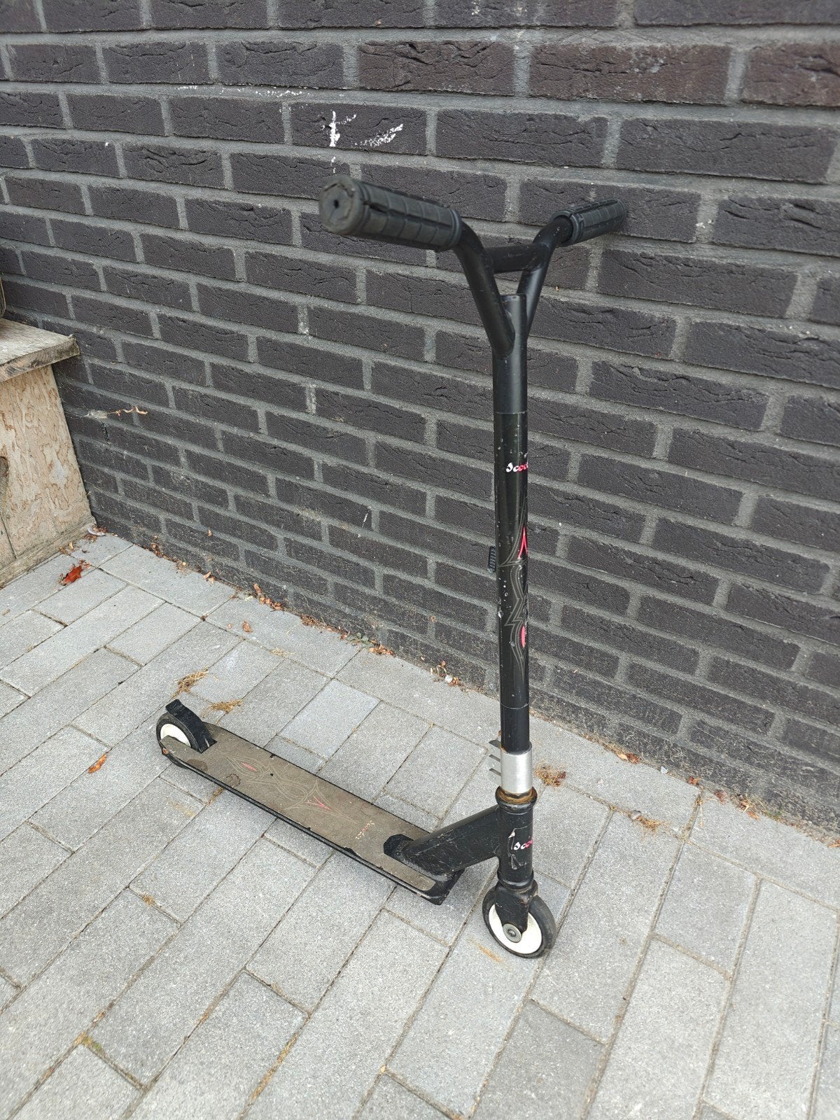 Stuntstep met vastlopend voorwiel - reparatie nodig, Ophalen, Gebruikt, Gewone step