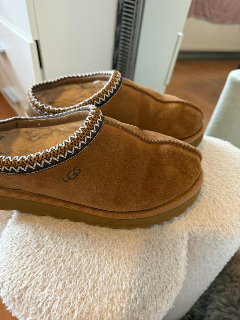 Uggs tasman, Verzenden, Zo goed als nieuw, Zwart
