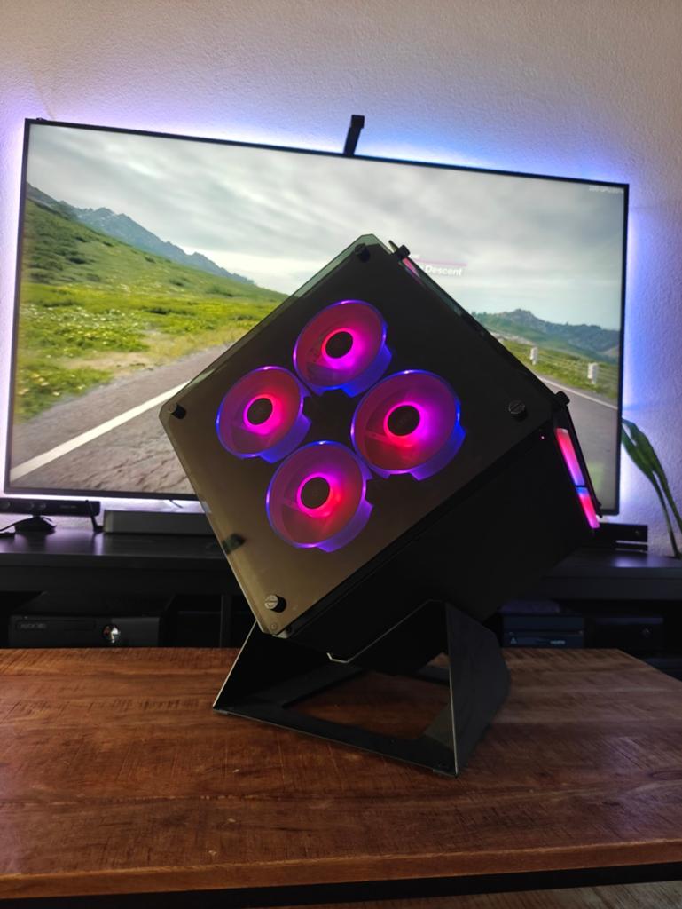 W11 Gaming PC Azza Cube | i5-10400F | RTX 2080 Ti | 32GB RAM, Computers en Software, Gebruikt, 32 GB, 3TB (1TB NVMe SSD + 2TB HDD)