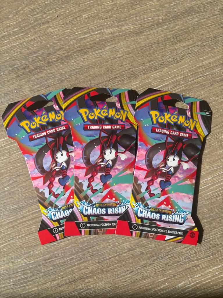 Chaos Rising Sleeved Booster, Hobby en Vrije tijd, Verzamelkaartspellen | Pokémon, Ophalen of Verzenden, Nieuw