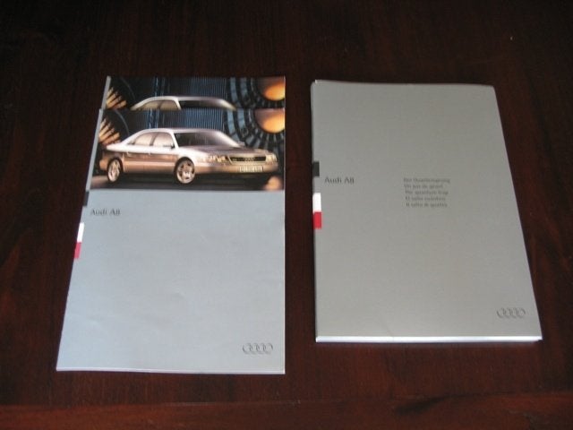 Audi A8 Folders, Boeken, Auto's | Folders en Tijdschriften, Zo goed als nieuw, Audi, Ophalen of Verzenden