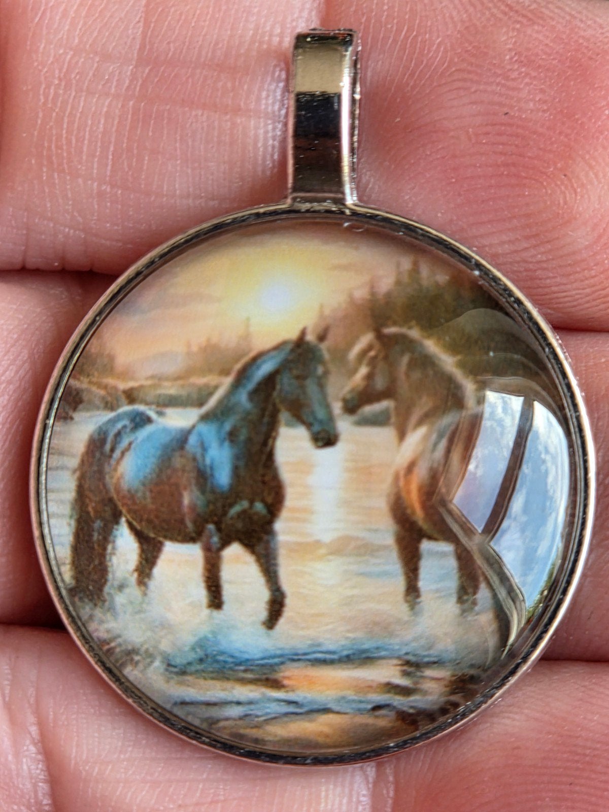 Hanger met glazen cabochon en paardenafbeelding, Overige kleuren, Glas of Kristal, Nieuw, Ophalen of Verzenden