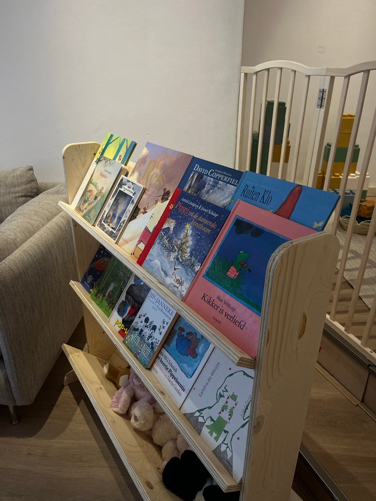 Montessori Boekenkast Hout - Zwanestraat Groningen Centrum, Met plank(en), Gebruikt, Minder dan 100 cm, 25 tot 50 cm
