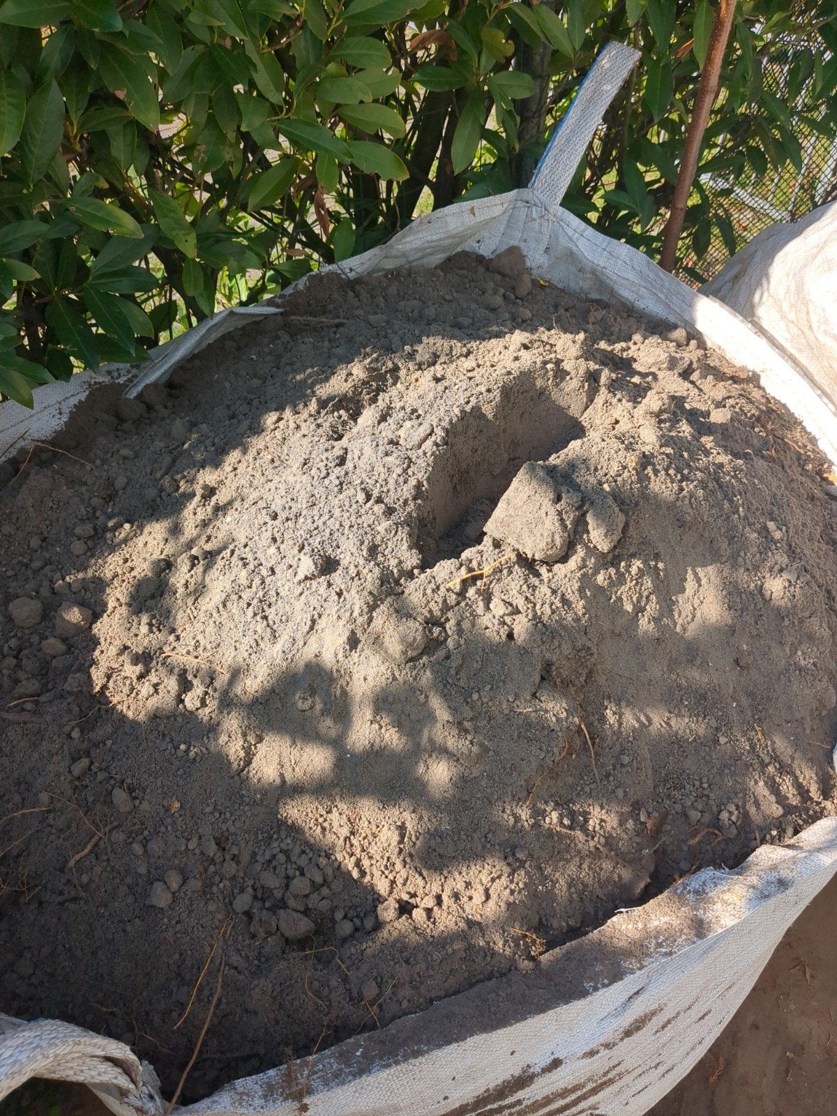 2,5  kuub zwarte grond + 50 euro!, Ophalen, Overige typen