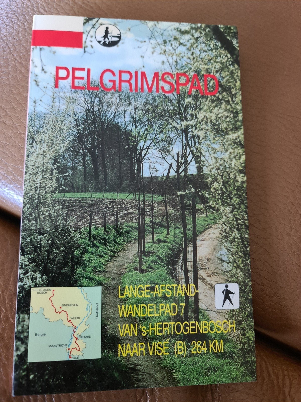 Pelgrimspad Wandelgids LAW 7: 's-Hertogenbosch - Visé, Boeken, Fiets- of Wandelgids, Stichting LAW, Ophalen of Verzenden, Benelux