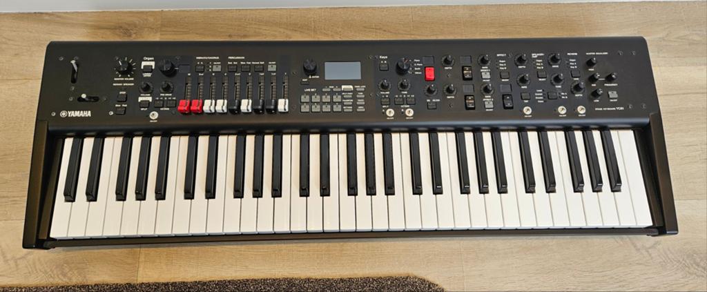 Yamaha YC61 stage keyboard in zeer goede staat, Muziek en Instrumenten, Keyboards, Ophalen, 61 toetsen, Zo goed als nieuw, Midi-aansluiting