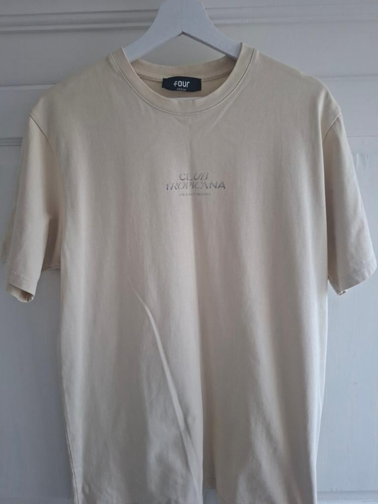FOUR Club Tropicana T-shirt Maat M, Kleding | Heren, T-shirts, Maat 48/50 (M), Beige, Ophalen of Verzenden, Zo goed als nieuw