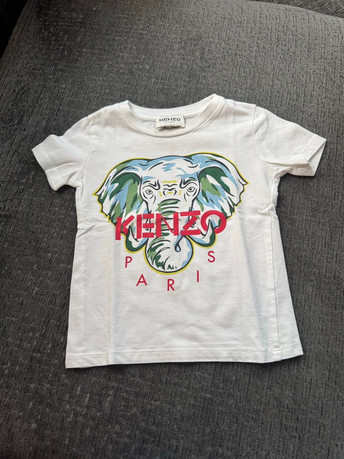 Kenzo Kids T-shirt met olifanten kop - Maat 86 2 jaar, Ophalen of Verzenden, Zo goed als nieuw, Jongetje of Meisje, Shirtje of Longsleeve