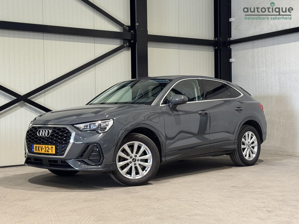 Audi Q3 Sportback 45 TFSI e Edition | navi | leder | 360came, Auto's, Audi, Gebruikt, Hybride Elektrisch/Benzine, 13 kWh, 750 kg