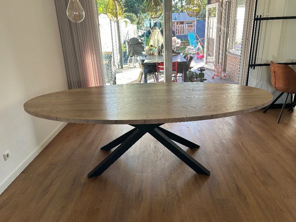 Ovale eettafel, Huis en Inrichting, Ophalen, Overige materialen, Gebruikt, 100 tot 150 cm