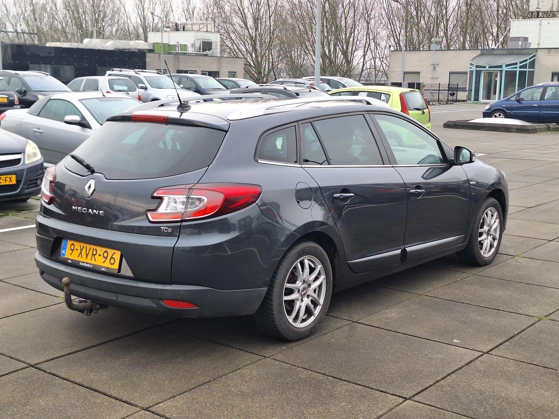 Renault Mégane Combi €3850,-Navi Cruise Control Trekhaak, Auto's, Renault, Voorwielaandrijving, Euro 5, Gebruikt, Zwart