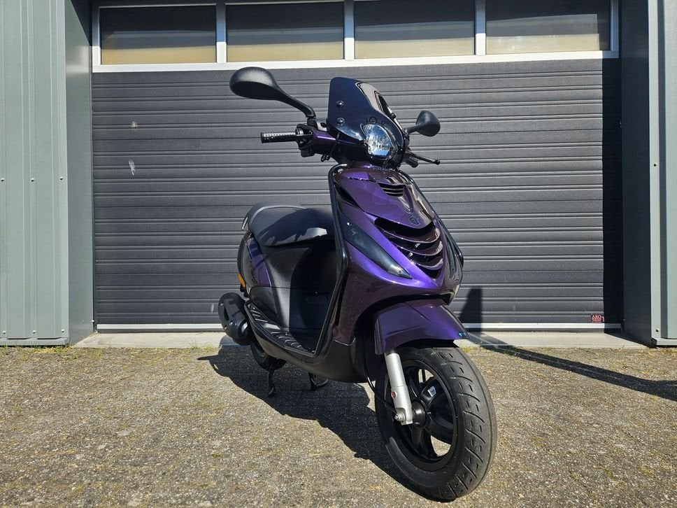 PIAGGIO ZIP 4T E4 BROM 2019 MYSTIC PURPLE  2528KM+ OPTIES!
