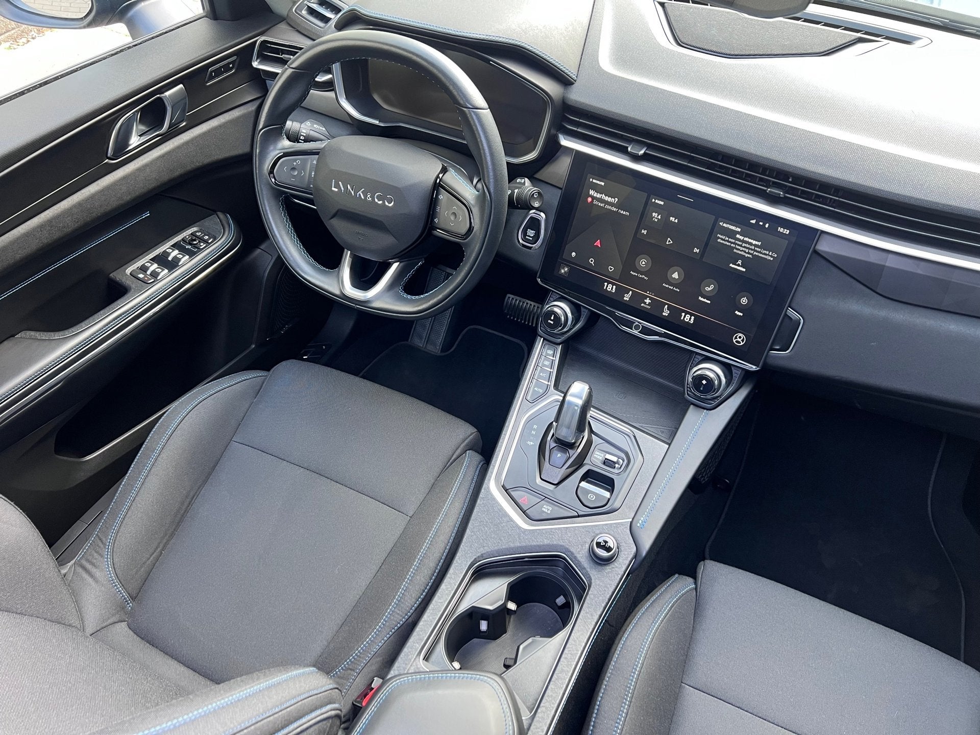 Lynk & Co 01 1.5 - Pano 360 Memory Carplay, Auto's, Dealer onderhouden, 1800 kg, Blauw, 120 €/maand