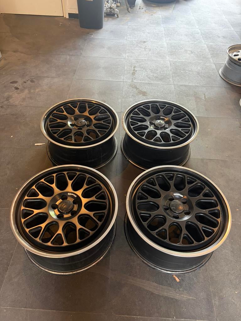5x112 19 inch fifteen52, Auto-onderdelen, Velg(en), 235 mm, Zomerbanden, Ophalen