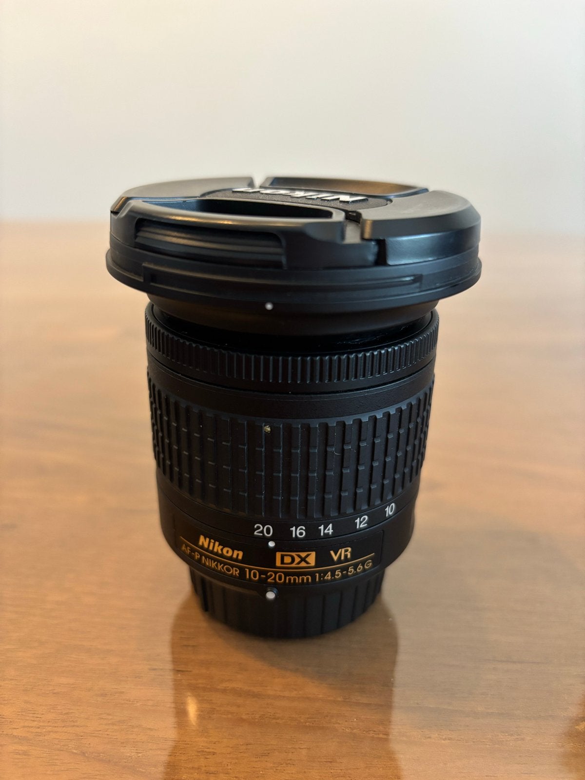 Nikon AF-P DX NIKKOR 10-20mm f/4.5-5.6G VR Groothoeklens, Ophalen of Verzenden, Zo goed als nieuw, Groothoeklens, Zoom