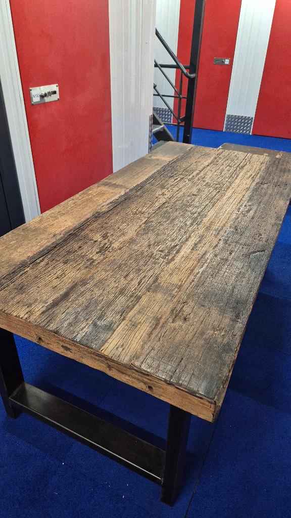 Robuuste industriële eiken tafel 200 x 96 cm, Huis en Inrichting, Tafels | Eettafels, Zo goed als nieuw, 50 tot 100 cm, 150 tot 200 cm