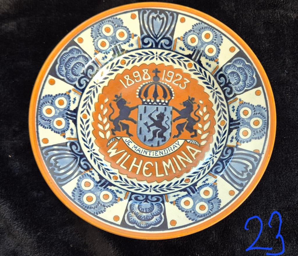 Gedenkbord Wilhelmina 1898-1923 - Société Céramique, Ophalen of Verzenden