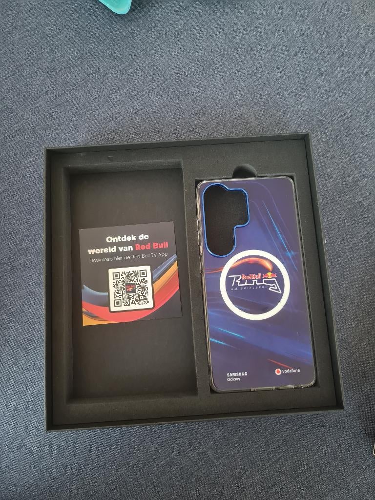 Samsung Galaxy S26 - Red Bull Ring LIMITED EDITION, Ophalen of Verzenden, Nieuw, Galaxy S2, Hoesje of Tasje