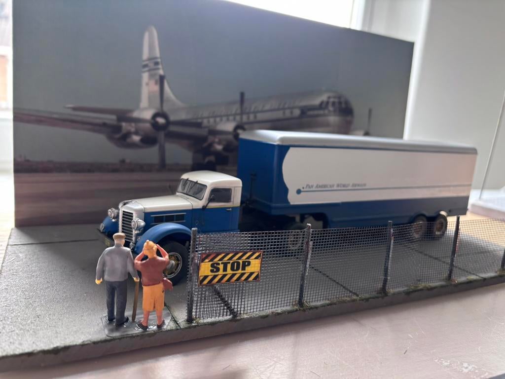 Federal 45 M truck and trailer Pan American, IXO ombouw 1:43, Ophalen of Verzenden, Nieuw, Bus of Vrachtwagen, Overige merken