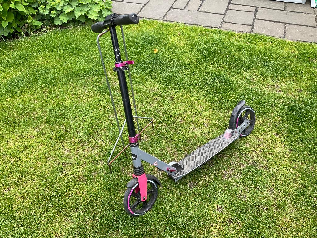Mooie big wheel step, Fietsen en Brommers, Steps, Ophalen, Zo goed als nieuw, Gewone step, Onbekend
