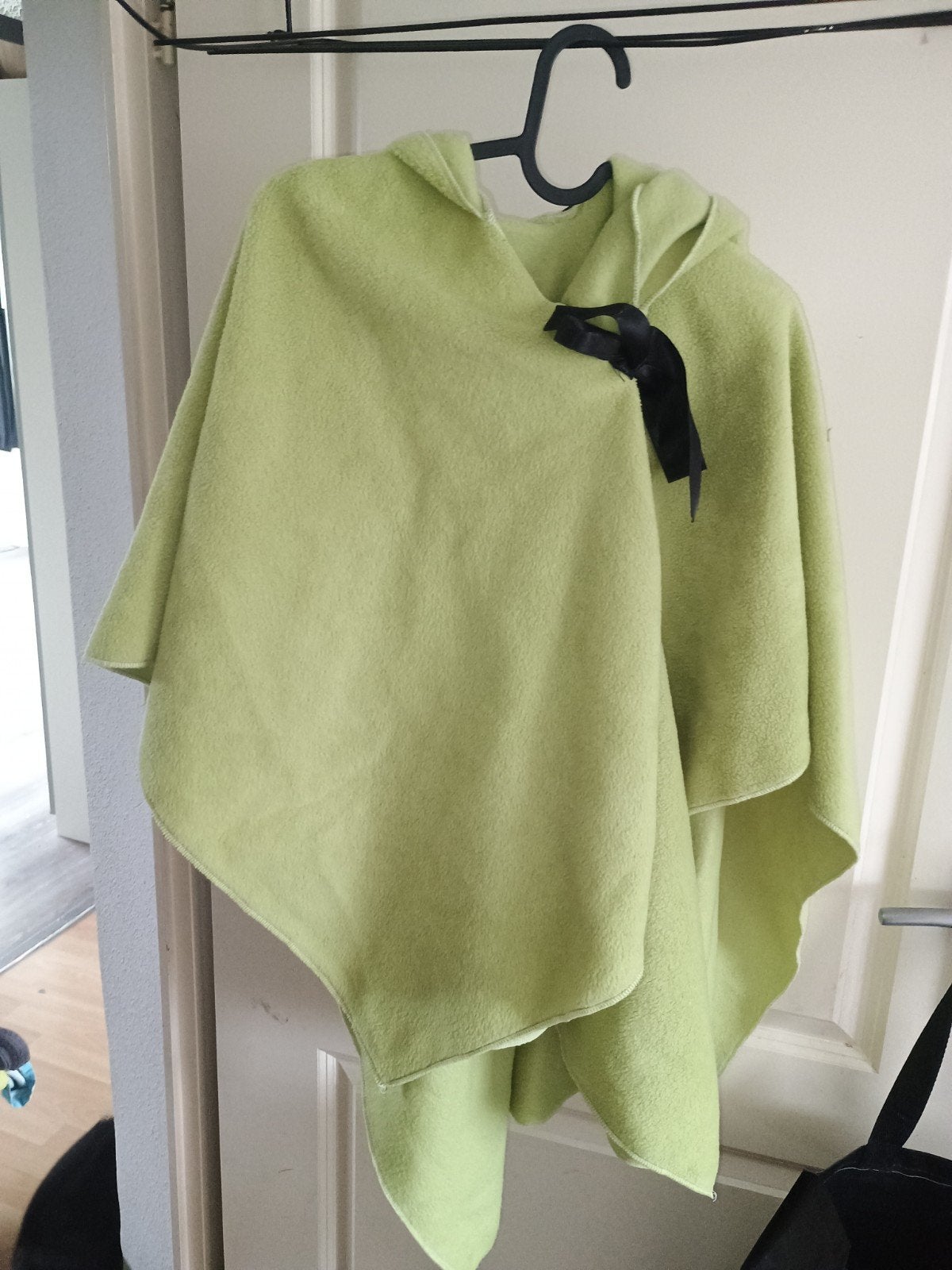 Groene fantasy cape voor jongen, Kinderen en Baby's, Ophalen of Verzenden, Zo goed als nieuw, Jongen of Meisje