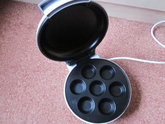 elektrische cupcake/ poffertjesmaker, Ophalen of Verzenden, Zo goed als nieuw, Cupcakes, Bakvorm