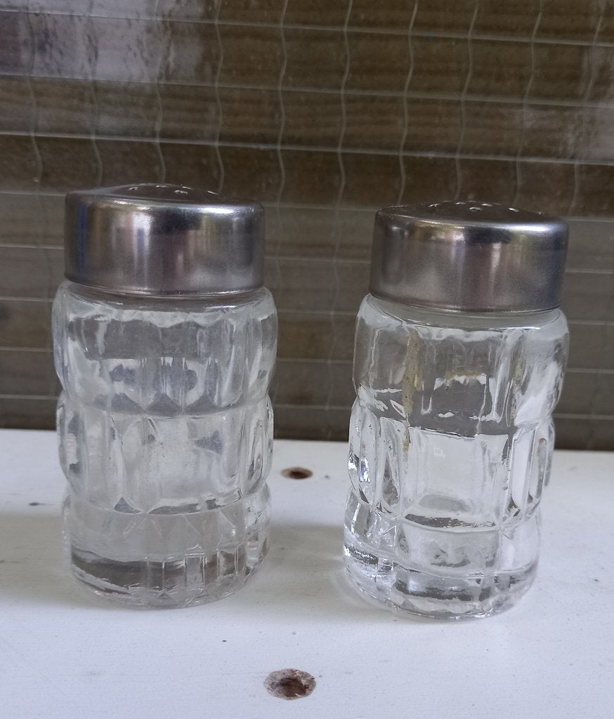 Peper en zout stel bijna gratis, Ophalen, Zo goed als nieuw