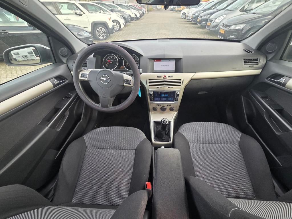 Opel Astra 1.6 Temptation/CRUIS CONTROL/PARKSENSOR, Auto's, 15 km/l, Gebruikt, 4 cilinders, 635 kg
