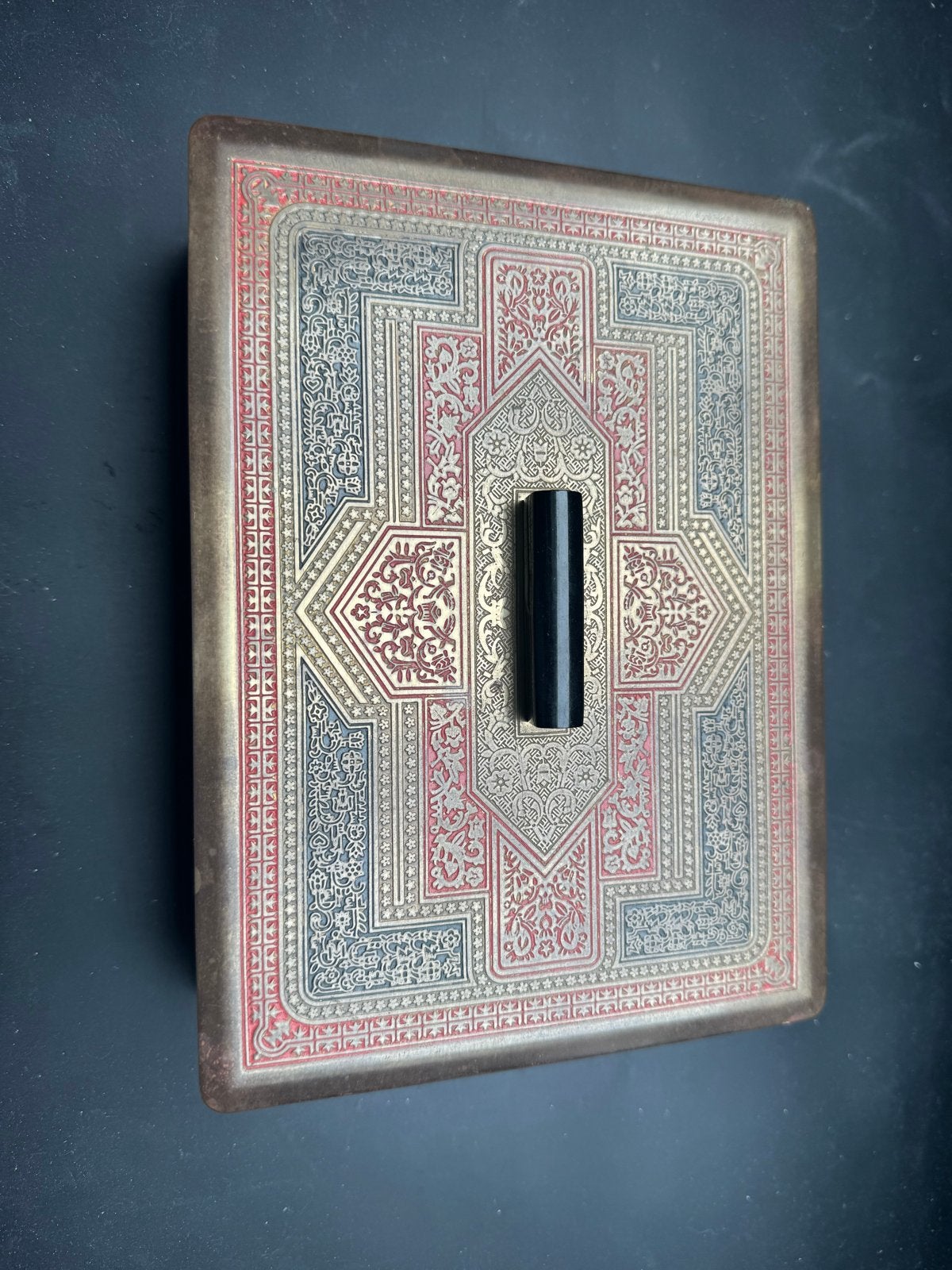 Metalen kistje met Arabische decoratie, Antiek en Kunst, Ophalen of Verzenden