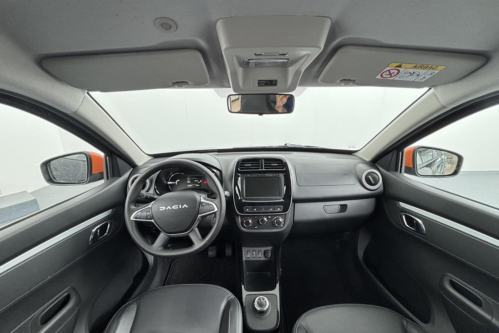 DACIA SPRING EXPRESSION 27 kWh (94 SOH) I AUTOMAAT I APPLE C, Auto's, Gebruikt, Huisgarantie, Met garantie (alle), Zwart