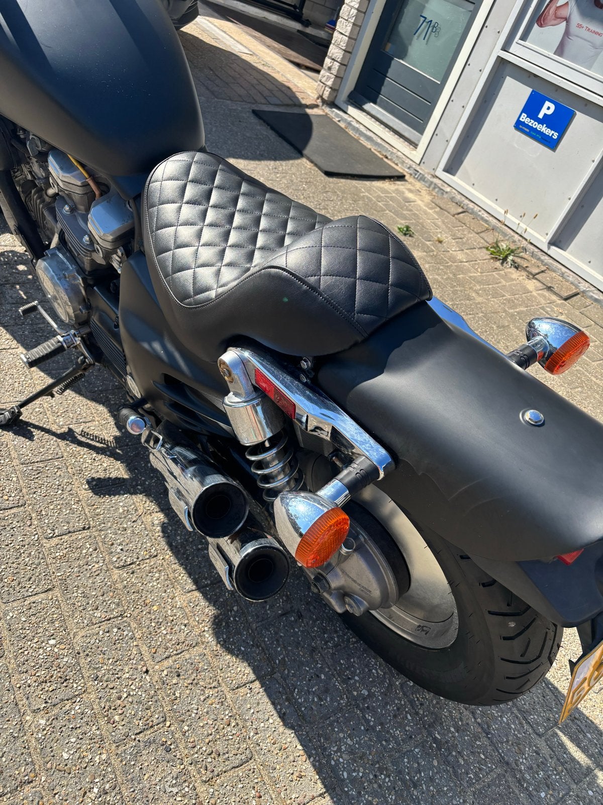 Honda Super Magna 750- Mat Zwart, €3250,00, Motoren, Motoren | Honda, Cardan-aandrijving, 2 cilinders, Chopper, Meer dan 35 kW
