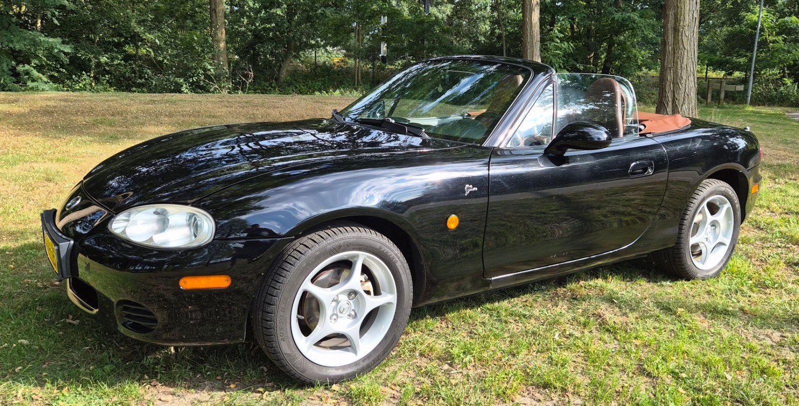 Mazda MX-5 NB 1.6 I 2002 PHOENIX, Achterwielaandrijving, 40 €/maand, 4 cilinders, Cabriolet