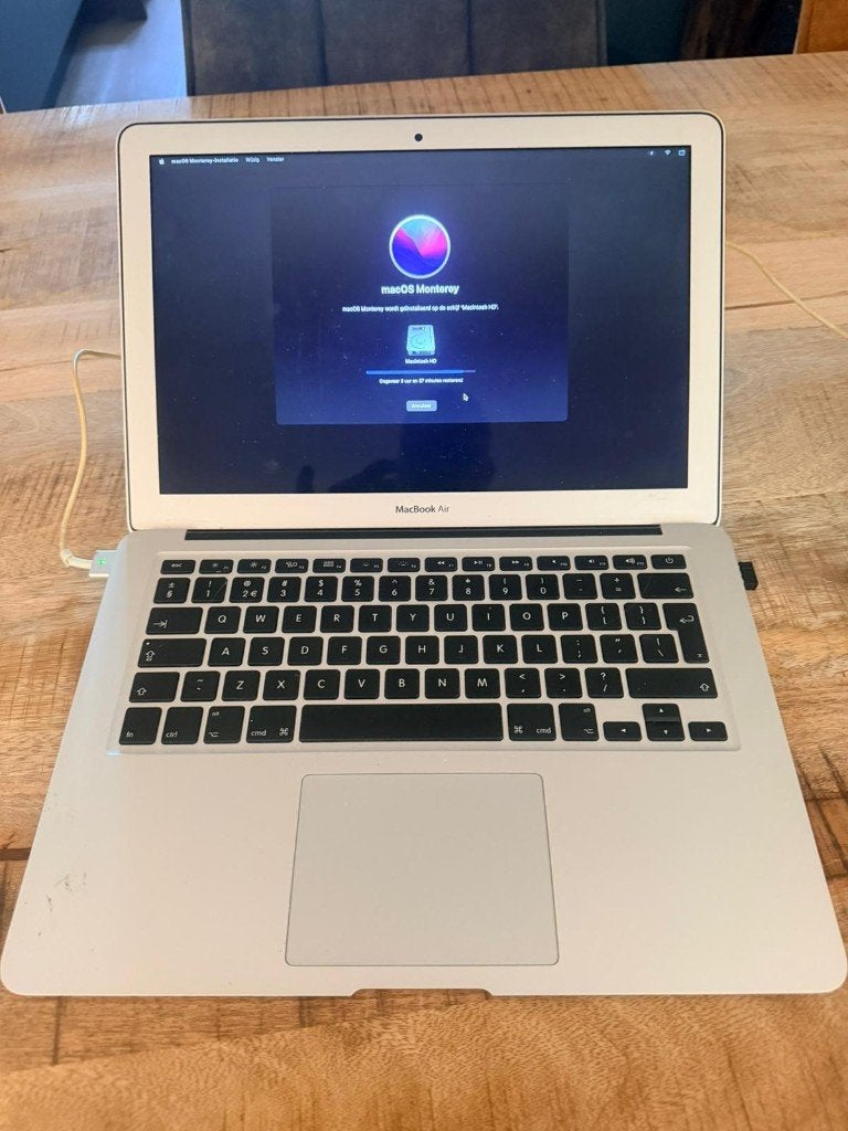 MacBook AIR 13-inch OS Monterey 2017, Computers en Software, Apple Macbooks, Gebruikt, 8 GB, 13 inch, Minder dan 2 Ghz