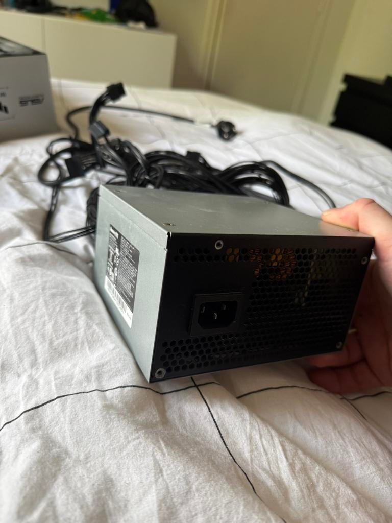 500W PC voeding (PSU) – HuntKey HK600-15PP – 80+ Silver– ATX, Ophalen, Gebruikt