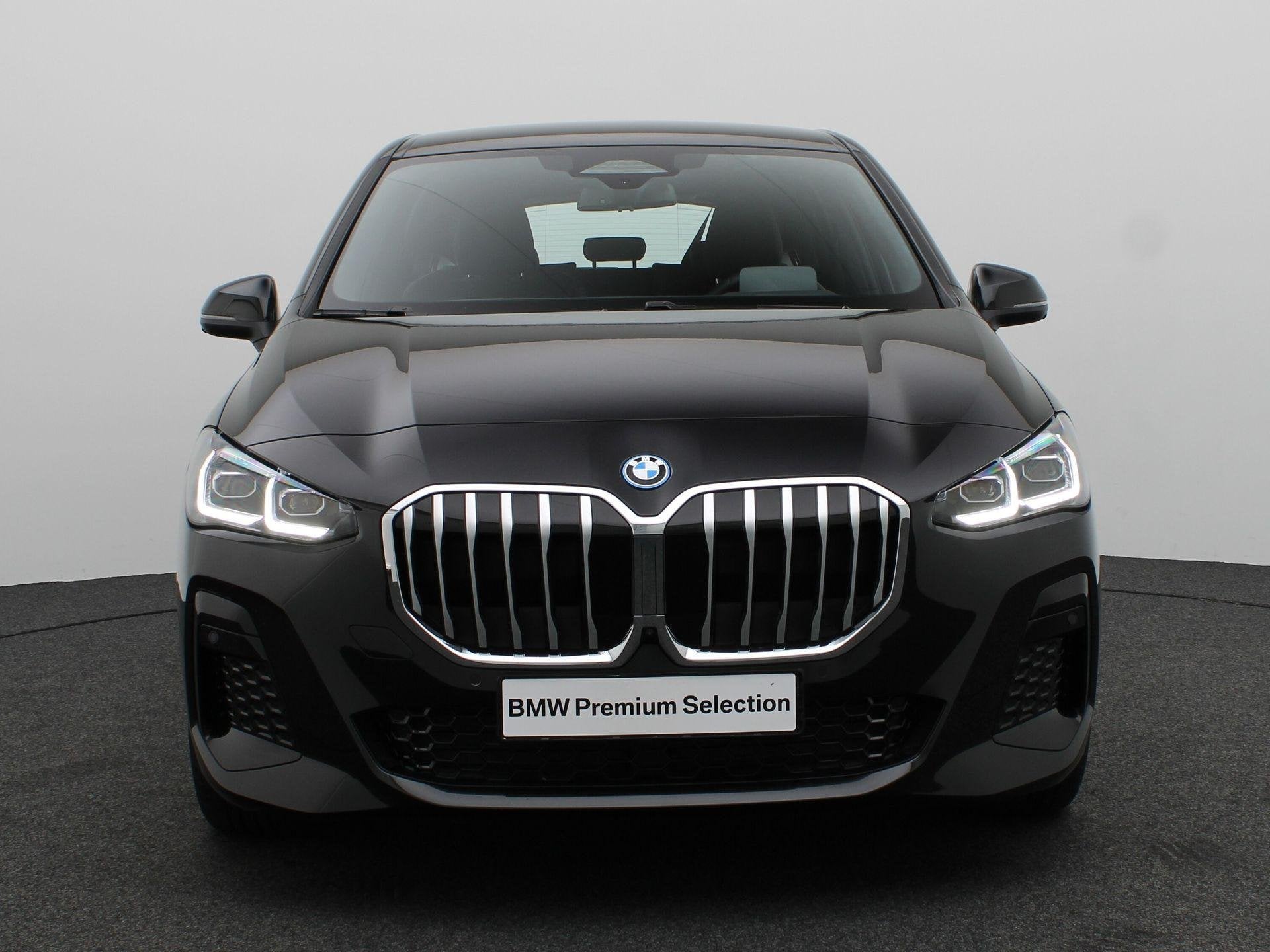 BMW 2 Serie Active Tourer 230e xDrive M Sportpakket | Harman, Auto's, Automaat, Stof, Gebruikt, 1820 kg