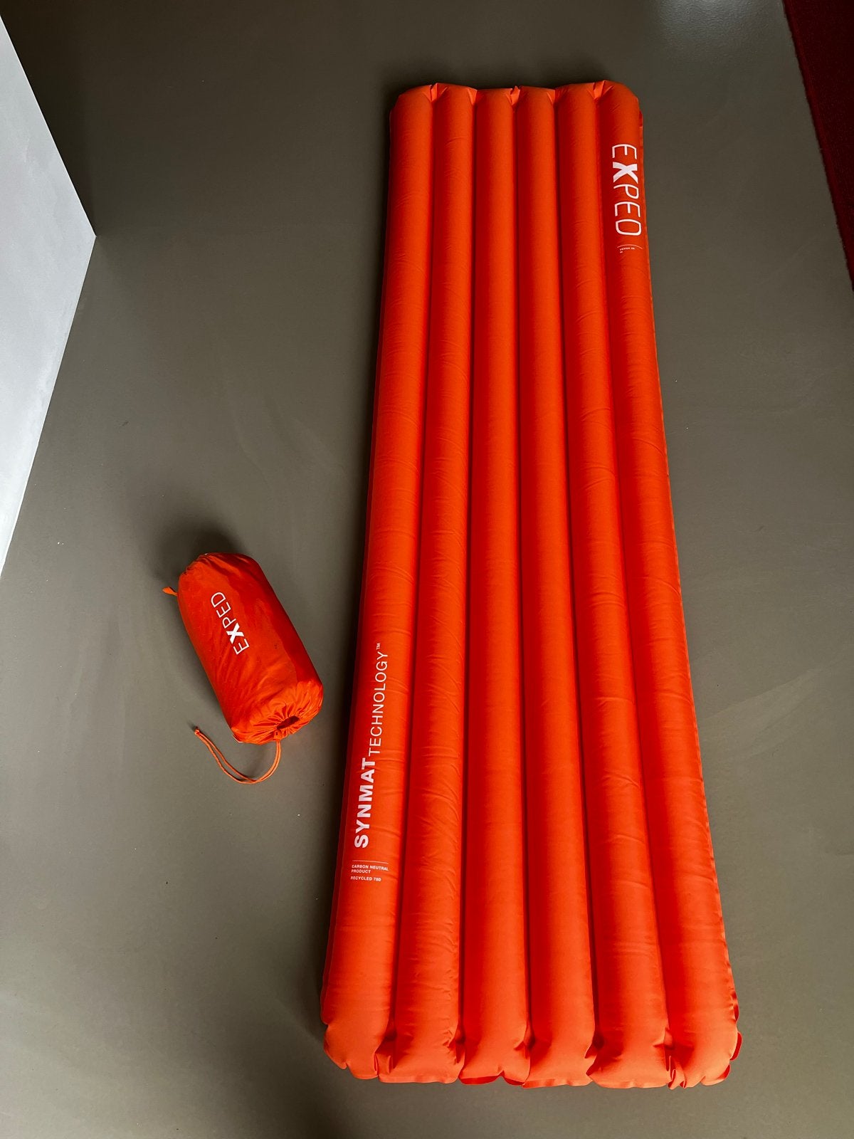 2x Exped SynMat Technology Versa 4R M Slaapmatten, Ophalen, Zo goed als nieuw, 1-persoons